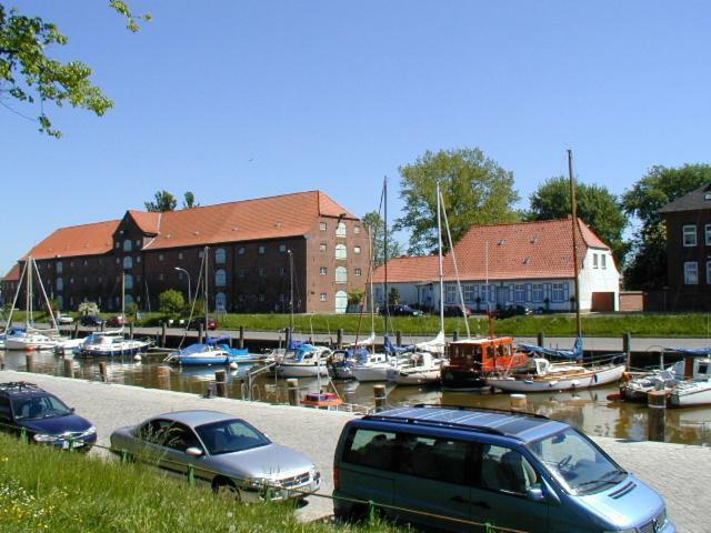 Idyllisches Reethaus Toenning Apartment ภายนอก รูปภาพ